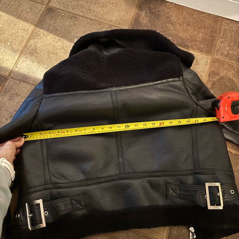 Women's Black Shearling  Faux Leather Jacket - Picture 5 of 5